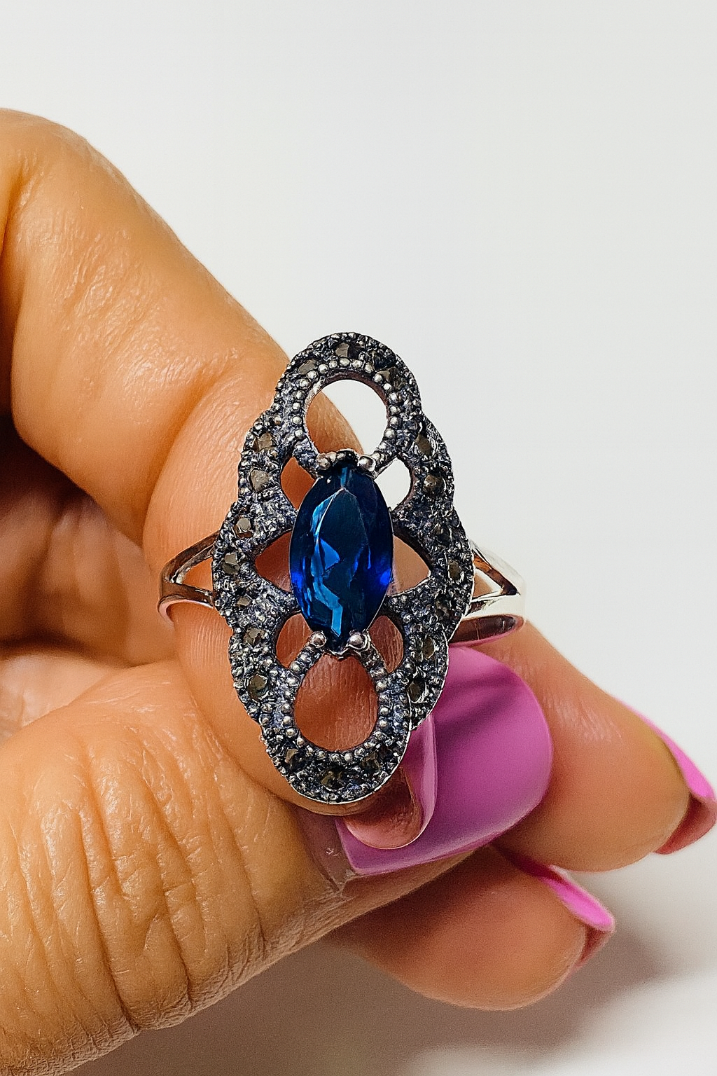 Inel de Argint 925 cu Piatra Albastră Marquise și Detalii Vintage mărimea 22