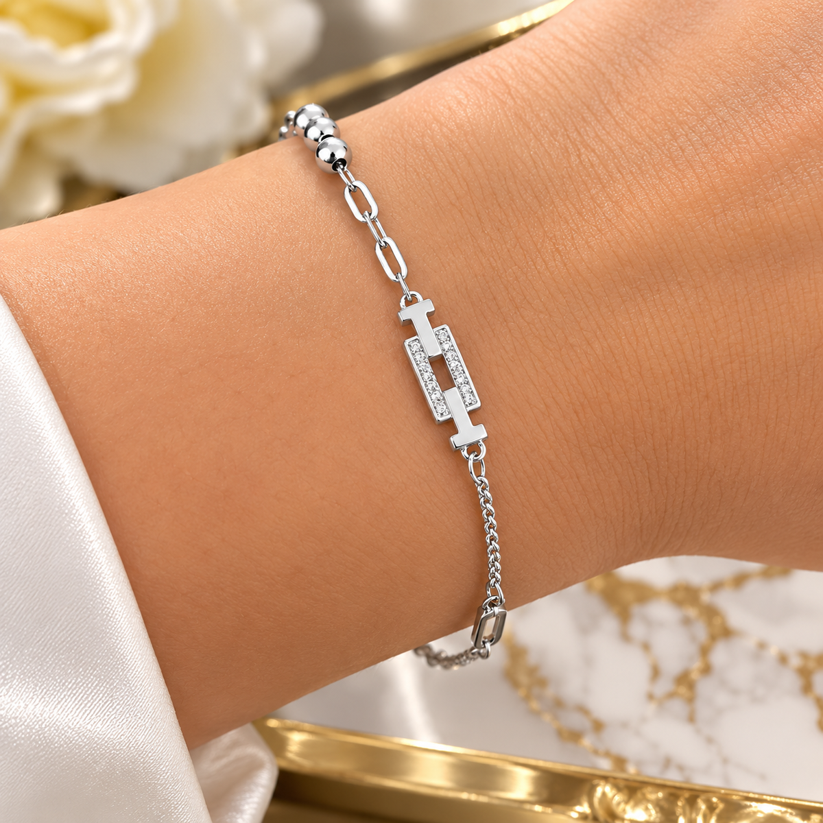 Brățară Damă „Celeste” din Argint 925 cu Zirconii Argintii, Design Geometric Elegant. BD245