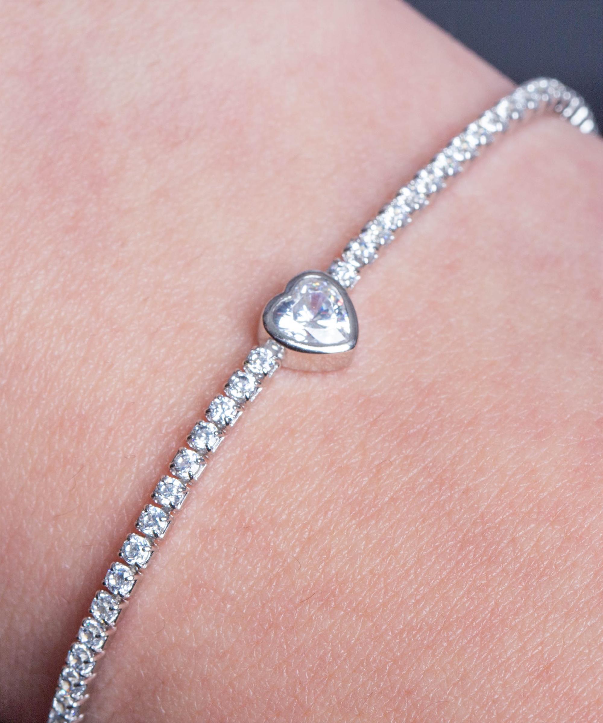 Bratara tenis din argint 925 cu inimioara