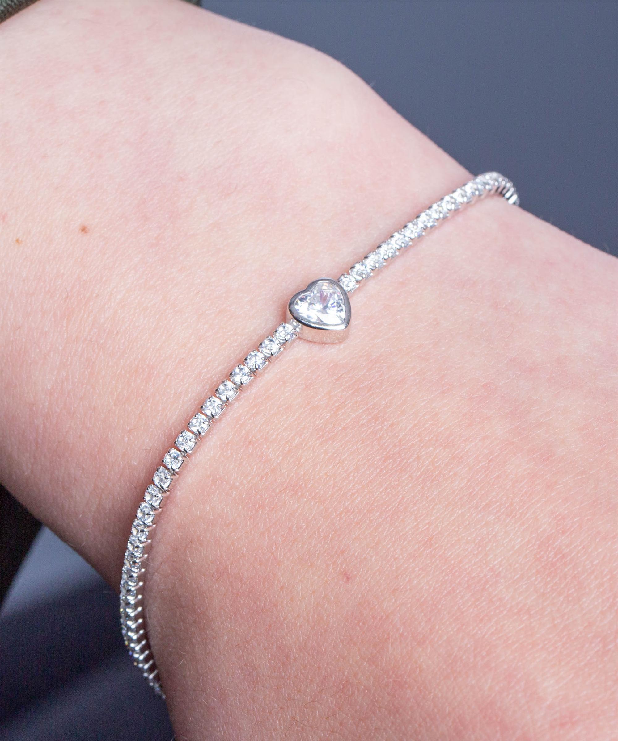 Bratara tenis din argint 925 cu inimioara