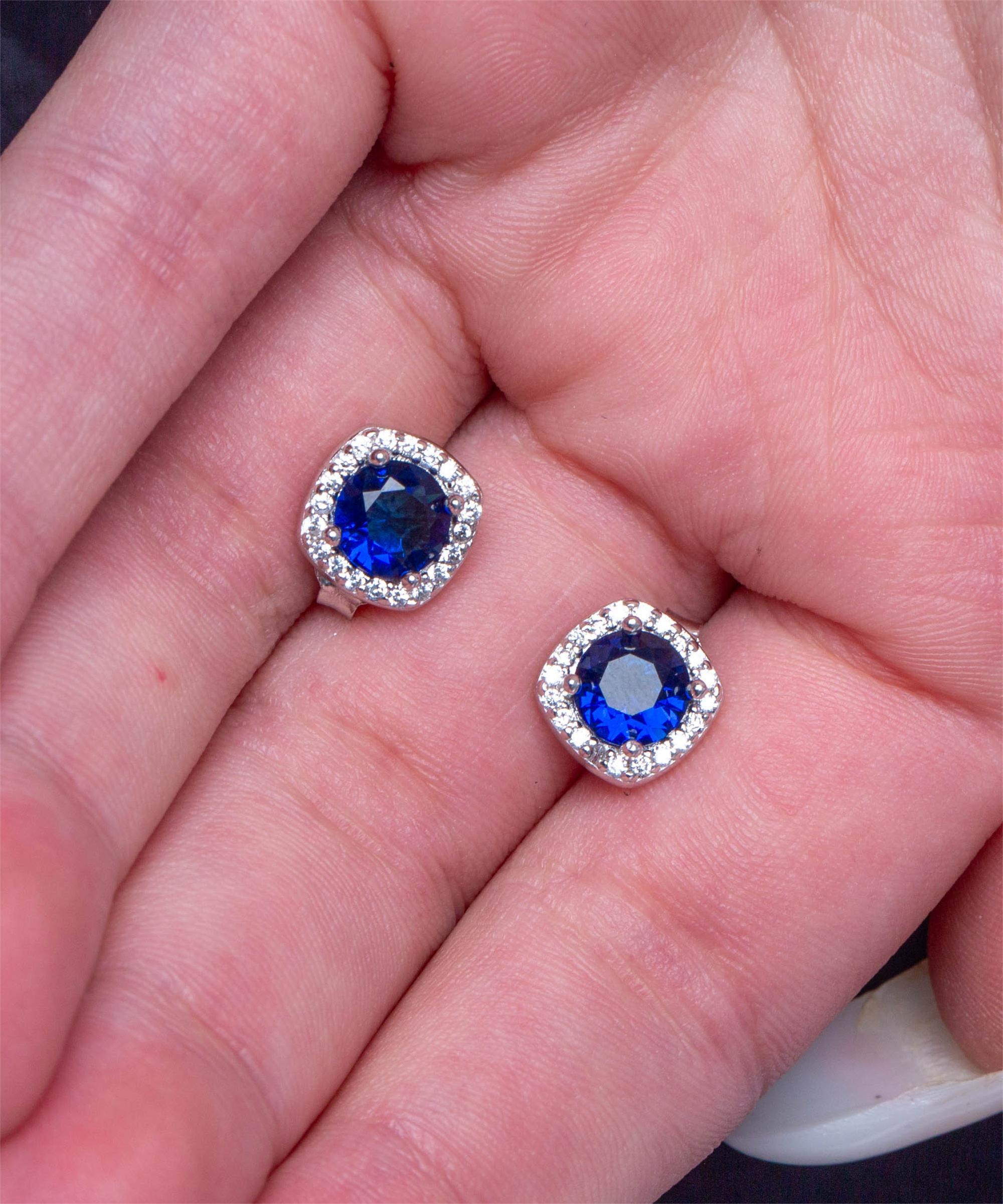 Cercei cu surub din argint 925 cu piatra albastra si zirconii