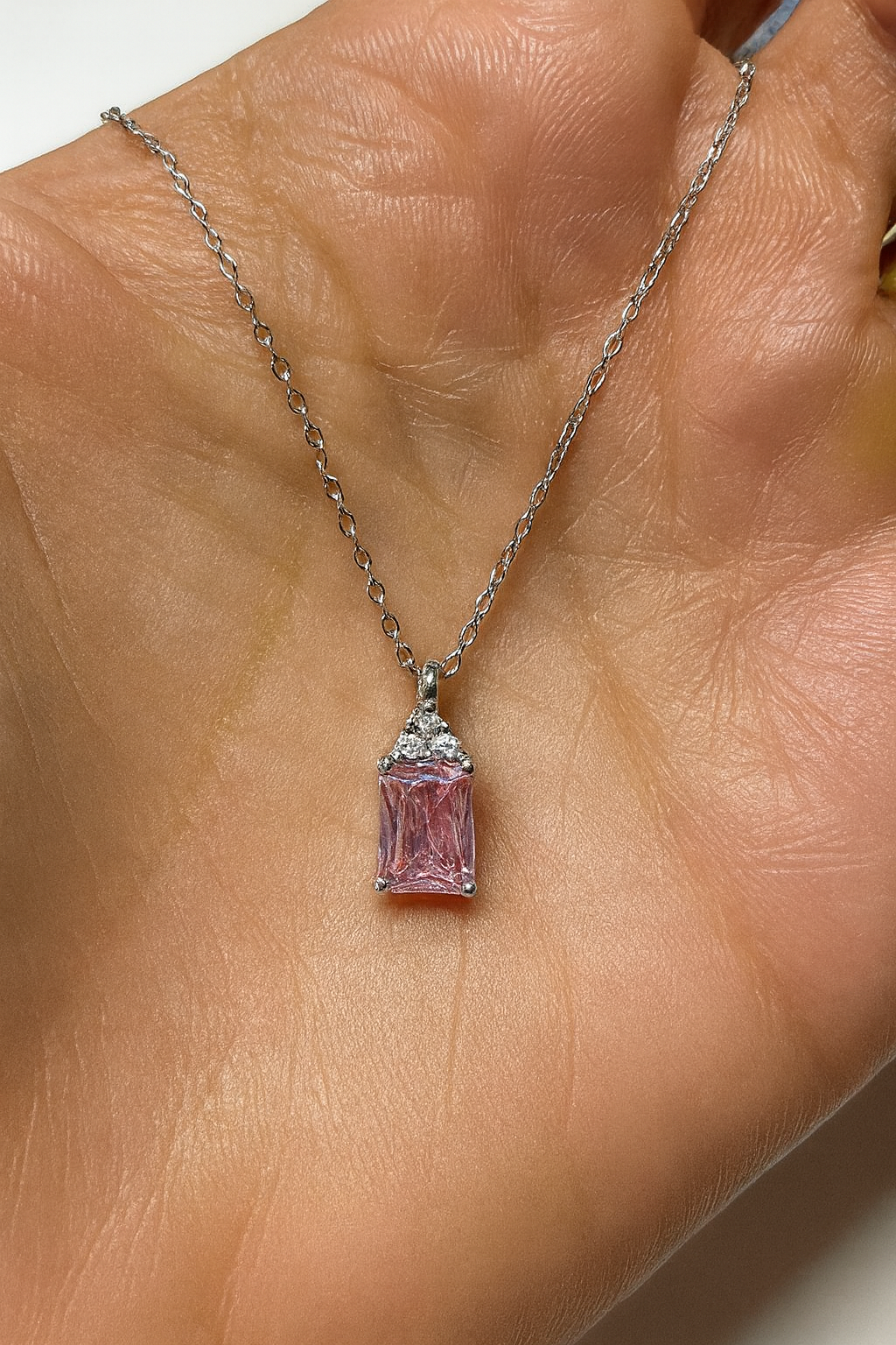 Colier din argint 925 rodiat cu piatră semiprețioasă roz