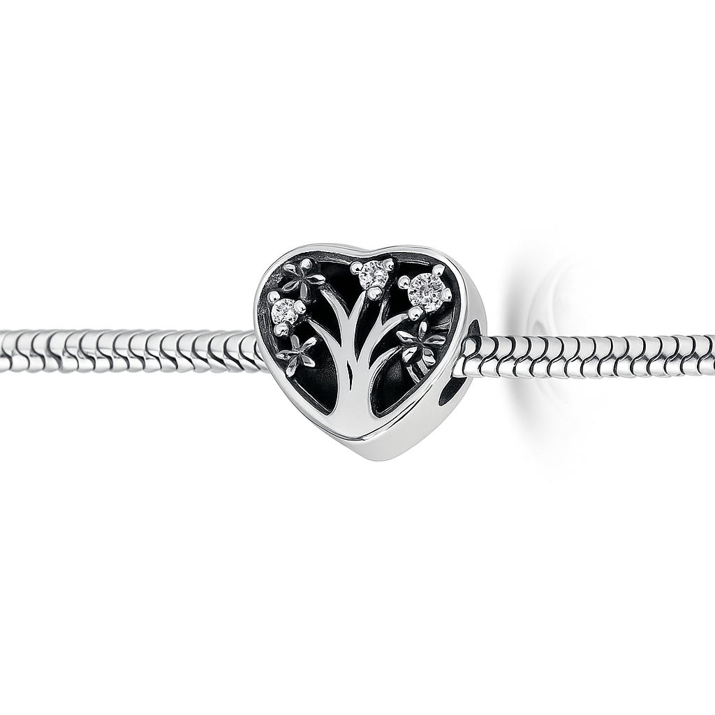 talisman inimă argint 925 cu design detaliat arborele vieții, simbol al protecției și conexiunii spirituale